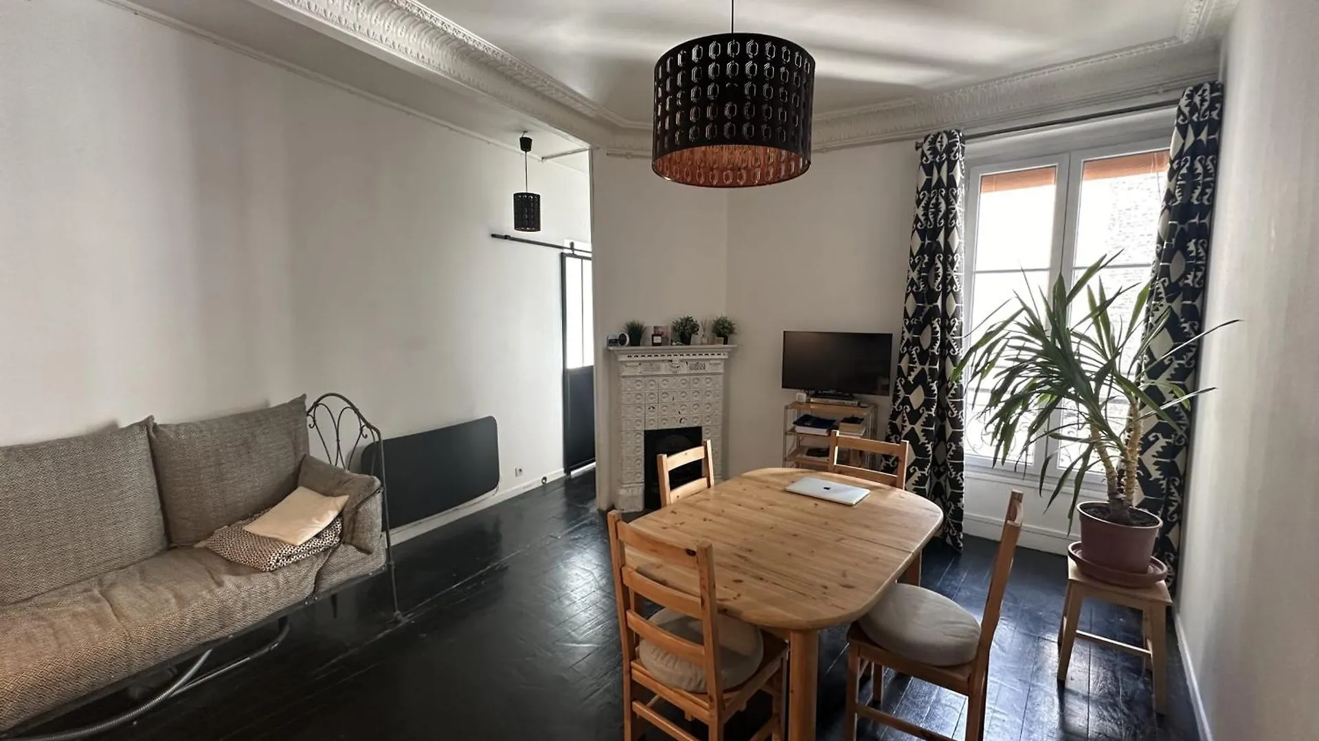 Well-Located 40 M Love Cocoon Paris 0*,  France