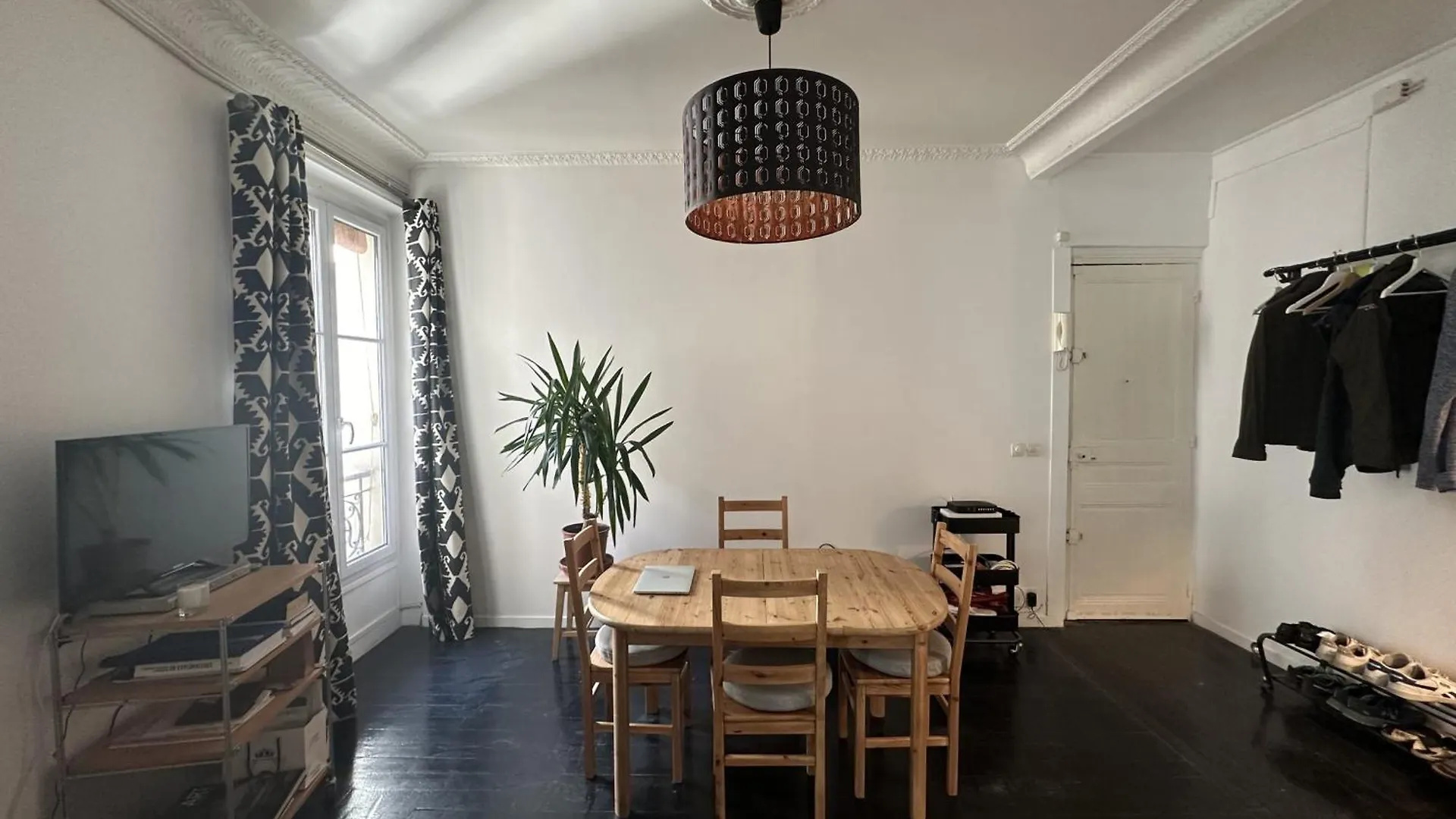 Well-Located 40 M Love Cocoon location
